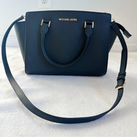 Michael Kors Selma Medium Top Zip Black Saffiano Leather Satchel Bag - Picture 7 of 16